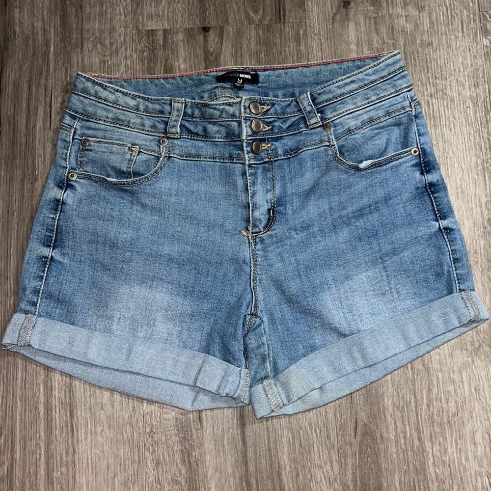 Fashion Nova shorts 9
